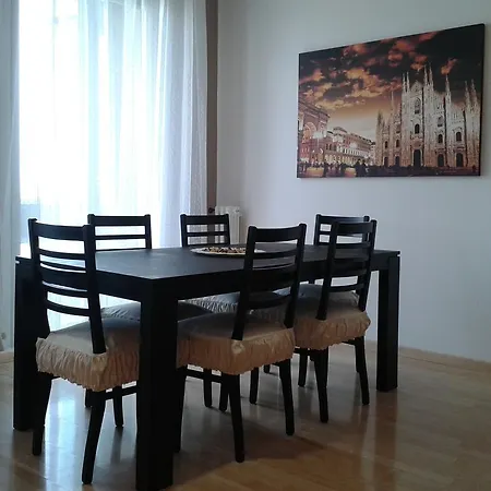 Apartament Certosa 3 Bedrooms